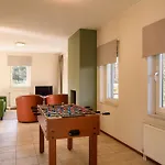 Summio Bosparc De Hoevenaer Θέρετρο *